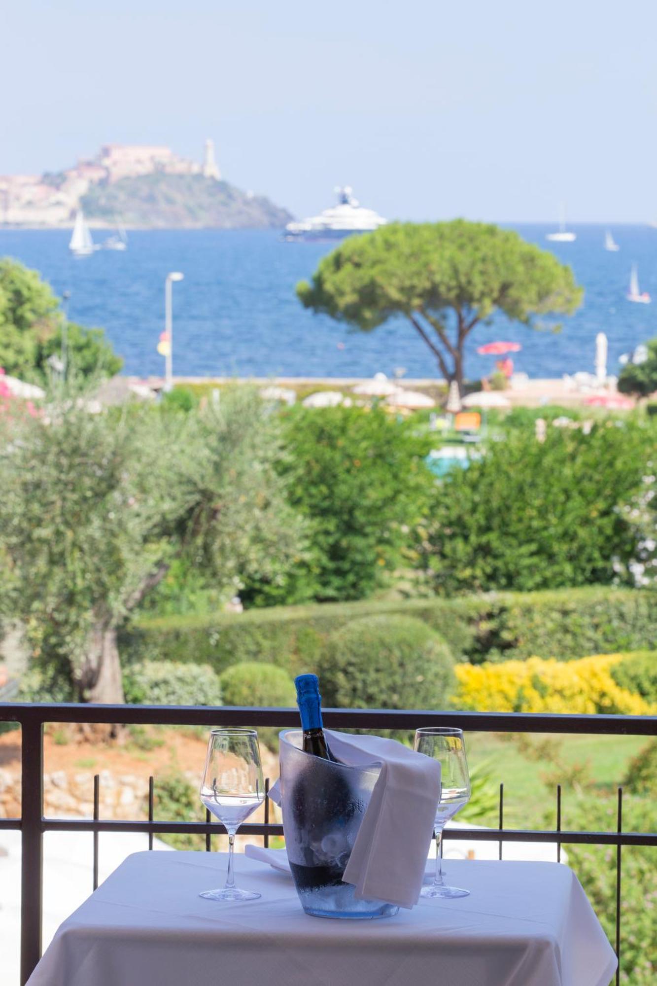 Hotel Fabricia Portoferraio Exterior photo
